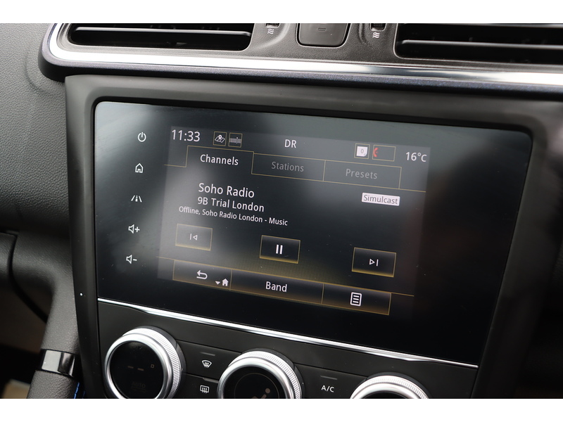 Renault 1.3 TCE S EDITION SUV 5DR PETROL EDC AUTO PAN ROOF SATNAV BLUETOOTH DAB RADIO APPLE CARPLAY REAR CAMERA PARKING AIDS JUST 1 OWNER ONLY 14000 MILES FSH 72-74 Mitcham Road