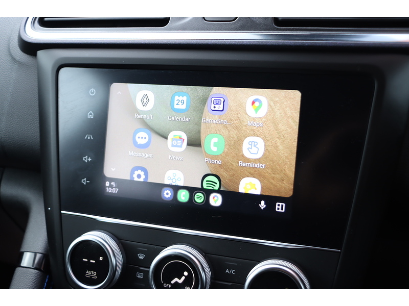 Renault 1.3 TCE S EDITION SUV 5DR PETROL EDC AUTO PAN ROOF SATNAV BLUETOOTH DAB RADIO APPLE CARPLAY REAR CAMERA PARKING AIDS JUST 1 OWNER ONLY 14000 MILES FSH 72-74 Mitcham Road