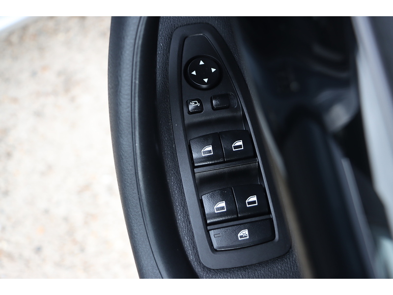 BMW 2.0 20I XLINE SUV 5DR PETROL DCT SDRIVE AUTO HEATED SEATS SATNAV BLUETOOTH DAB STEREO APPLE CARPLAY PARKING AIDS 1 OWNER FROM NEW ONLY 21000 MILES FSH 72-74 Mitcham Road