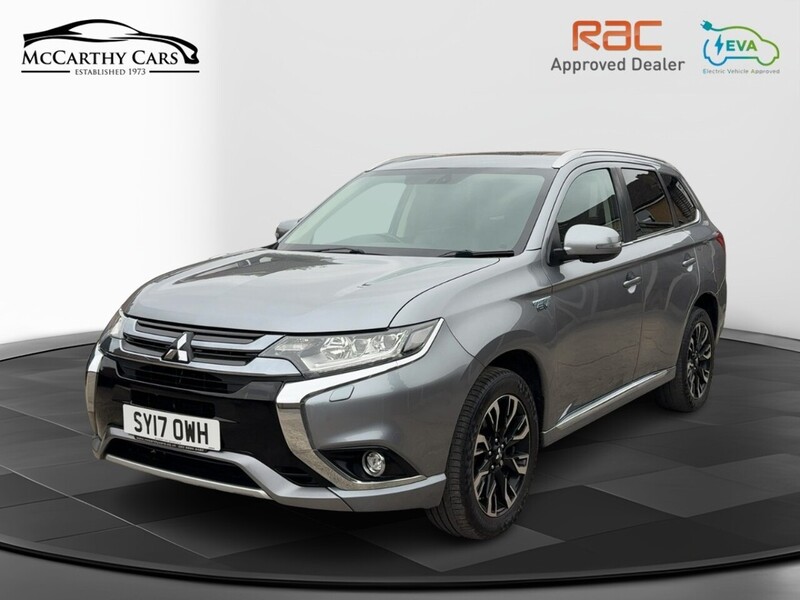 Mitsubishi 2.0H 12KWH 4H SUV 5DR PETROL PLUG-IN HYBRID CVT 4WD AUTO PAN SUNROOF HEATED SEATS SAT NAV BLUETOOTH DAB STEREO REAR & 360 CAMERA ONLY 38000 MILES SH 72-74 Mitcham Road