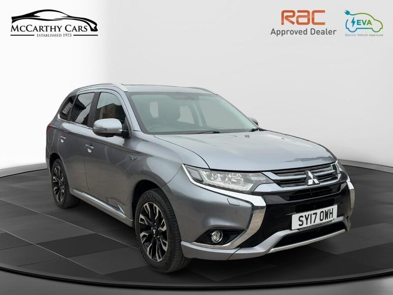 Mitsubishi 2.0H 12KWH 4H SUV 5DR PETROL PLUG-IN HYBRID CVT 4WD AUTO PAN SUNROOF HEATED SEATS SAT NAV BLUETOOTH DAB STEREO REAR & 360 CAMERA ONLY 38000 MILES SH 72-74 Mitcham Road