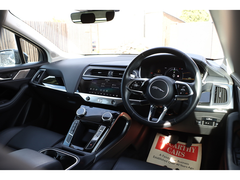 Jaguar 400 90KWH S SUV 5DR ELECTRIC 4WD AUTO SAT NAV BLUETOOTH STEREO APPLE CARPLAY ANDROID AUTO REAR CAMERA PARKING AIDS ONLY 32000 MILES SH NO ULEZ CHARGE 72-74 Mitcham Road