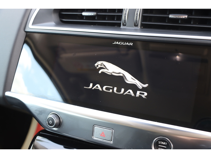 Jaguar 400 90KWH S SUV 5DR ELECTRIC 4WD AUTO SAT NAV BLUETOOTH STEREO APPLE CARPLAY ANDROID AUTO REAR CAMERA PARKING AIDS ONLY 32000 MILES SH NO ULEZ CHARGE 72-74 Mitcham Road