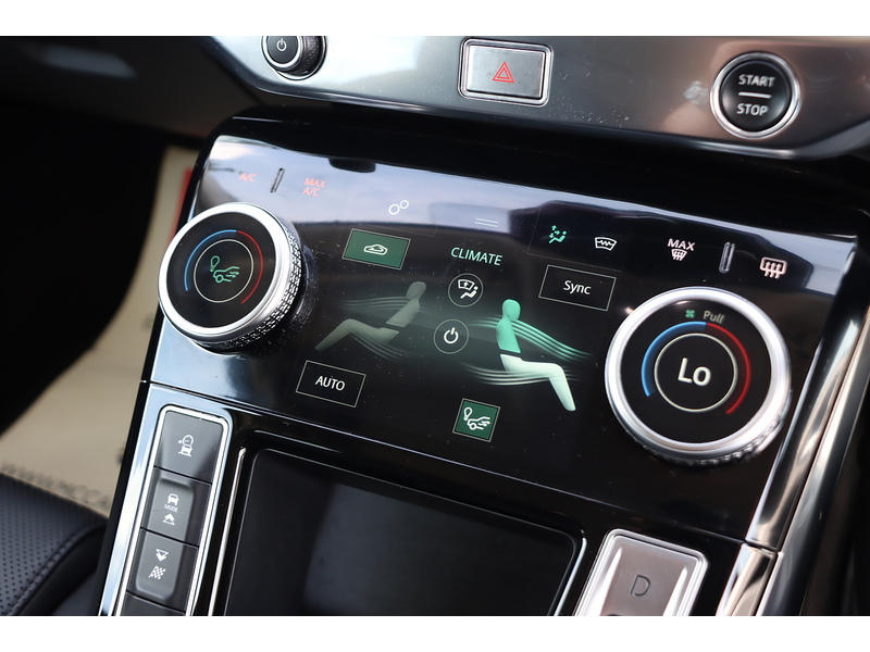 Jaguar 400 90KWH S SUV 5DR ELECTRIC 4WD AUTO SAT NAV BLUETOOTH STEREO APPLE CARPLAY ANDROID AUTO REAR CAMERA PARKING AIDS ONLY 32000 MILES SH NO ULEZ CHARGE 72-74 Mitcham Road