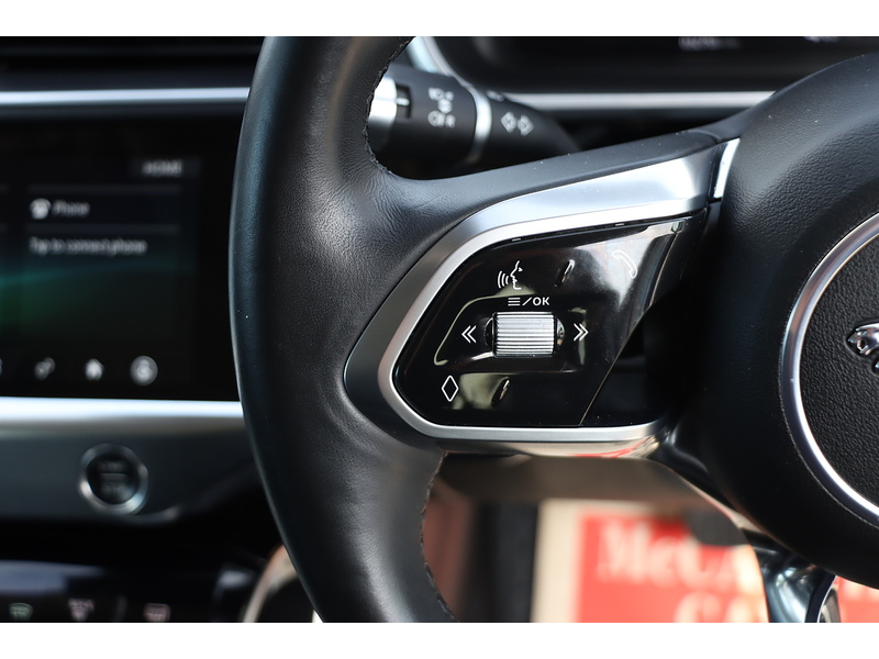 Jaguar 400 90KWH S SUV 5DR ELECTRIC 4WD AUTO SAT NAV BLUETOOTH STEREO APPLE CARPLAY ANDROID AUTO REAR CAMERA PARKING AIDS ONLY 32000 MILES SH NO ULEZ CHARGE 72-74 Mitcham Road