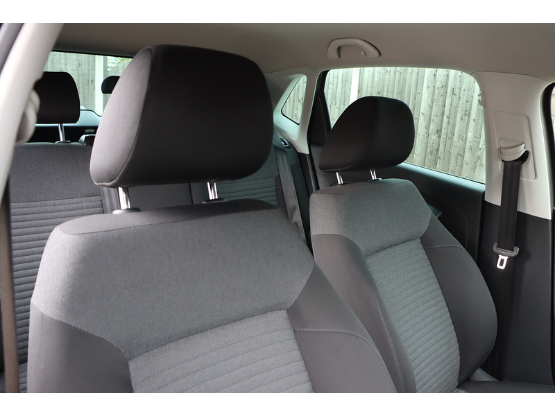 Volkswagen 1.4 MATCH HATCHBACK 5DR PETROL MANUAL STEREO CD PLAYER AUX INPUT JUST 2 OWNERS SAME OWNER FOR 11 YEARS ONLY 84000 MILES FSH 9 SERVICES NO ULEZ CHARGE 72-74 Mitcham Road