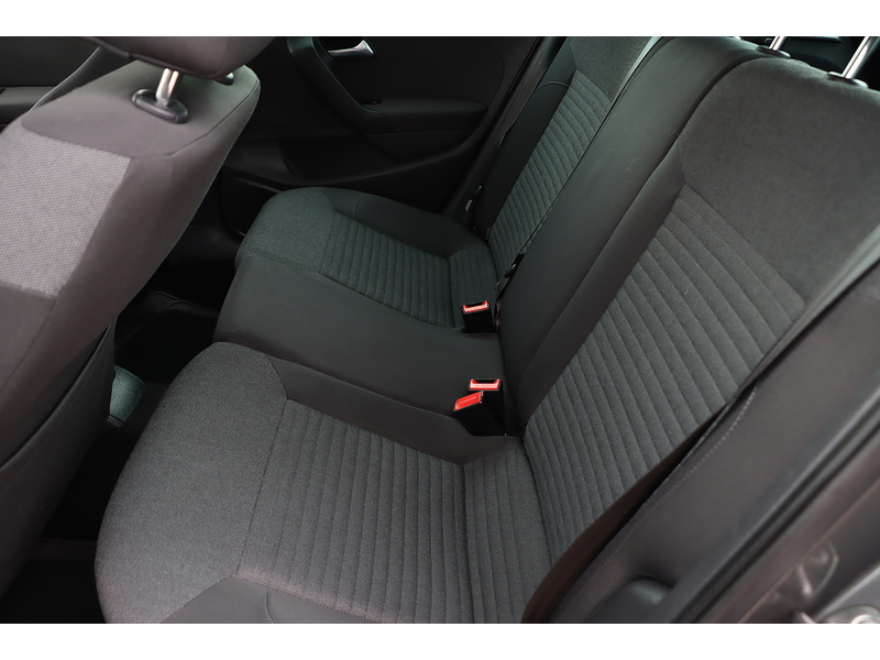 Volkswagen 1.4 MATCH HATCHBACK 5DR PETROL MANUAL STEREO CD PLAYER AUX INPUT JUST 2 OWNERS SAME OWNER FOR 11 YEARS ONLY 84000 MILES FSH 9 SERVICES NO ULEZ CHARGE 72-74 Mitcham Road