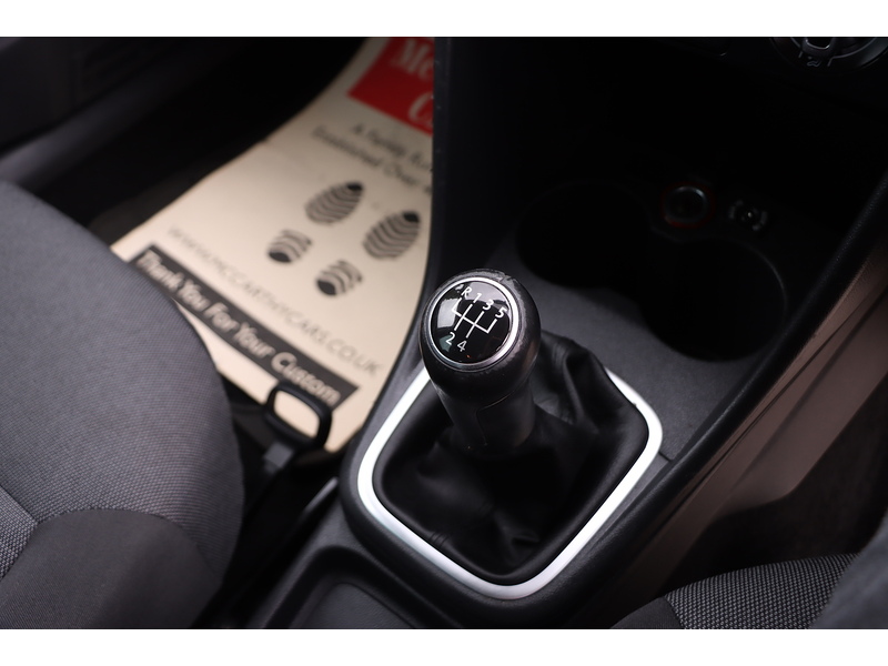 Volkswagen 1.4 MATCH HATCHBACK 5DR PETROL MANUAL STEREO CD PLAYER AUX INPUT JUST 2 OWNERS SAME OWNER FOR 11 YEARS ONLY 84000 MILES FSH 9 SERVICES NO ULEZ CHARGE 72-74 Mitcham Road