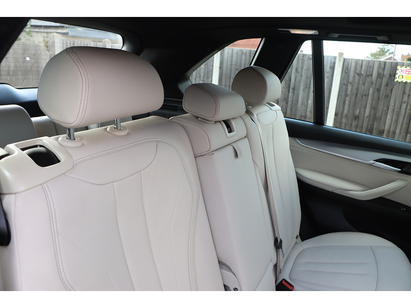 BMW 4.4 50I V8 M SPORT SUV 5DR PETROL XDRIVE AUTO 7 SEATER SUNROOF HEATED SEATS SATNAV BLUETOOTH REAR CAMERA PARKING AIDS ONLY 64000 MILES FSH 10 SERVICES 72-74 Mitcham Road