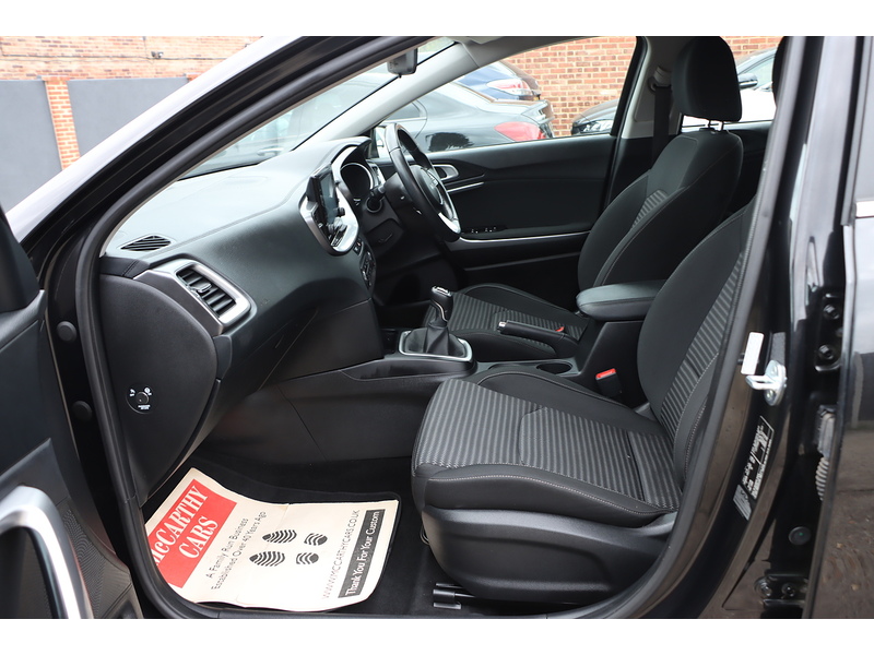 Kia 1.0 T-GDI 2 SPORTSWAGON 5DR PETROL MANUAL SAT NAV BLUETOOTH DAB STEREO APPLE CARPLAY REAR CAMERA JUST 1 OWNER FROM NEW ONLY 56000 MILES FSH 5 SERVICES 72-74 Mitcham Road