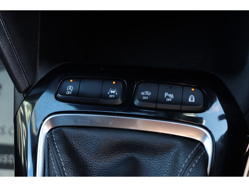 Vauxhall 1.2 GS HATCHBACK 5DR PETROL MANUAL SAT NAV BLUETOOTH DAB STEREO APPLE CARPLAY PARKING AIDS JUST 1 OWNER FROM NEW ONLY 23000 MILES SH NO ULEZ CHARGE 72-74 Mitcham Road