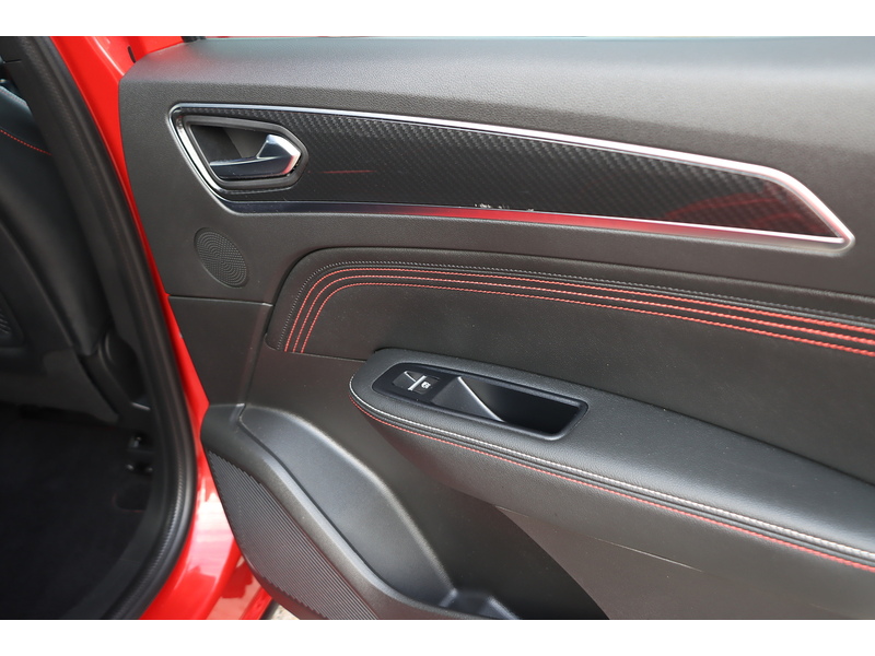 Renault 1.6 E-TECH R.S. LINE SUV 5DR PETROL HYBRID 2WD AUTO HEATED SEATS SAT NAV BLUETOOTH APPLE CARPLAY REAR CAMERA PARKING AIDS JUST 1 OWNER 61000 MILES FSH 72-74 Mitcham Road