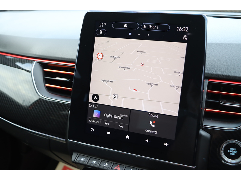 Renault 1.6 E-TECH R.S. LINE SUV 5DR PETROL HYBRID 2WD AUTO HEATED SEATS SAT NAV BLUETOOTH APPLE CARPLAY REAR CAMERA PARKING AIDS JUST 1 OWNER 61000 MILES FSH 72-74 Mitcham Road