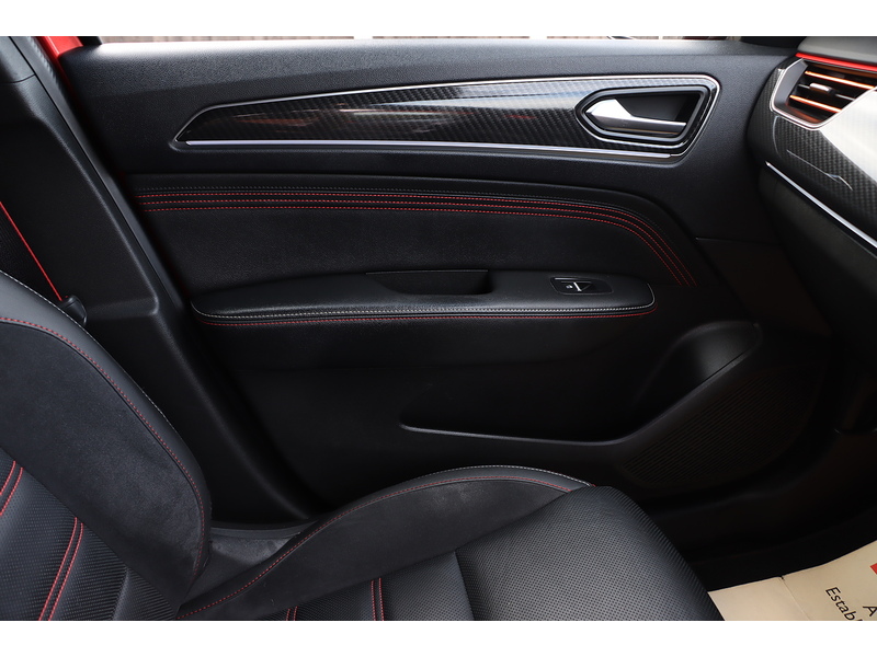 Renault 1.6 E-TECH R.S. LINE SUV 5DR PETROL HYBRID 2WD AUTO HEATED SEATS SAT NAV BLUETOOTH APPLE CARPLAY REAR CAMERA PARKING AIDS JUST 1 OWNER 61000 MILES FSH 72-74 Mitcham Road