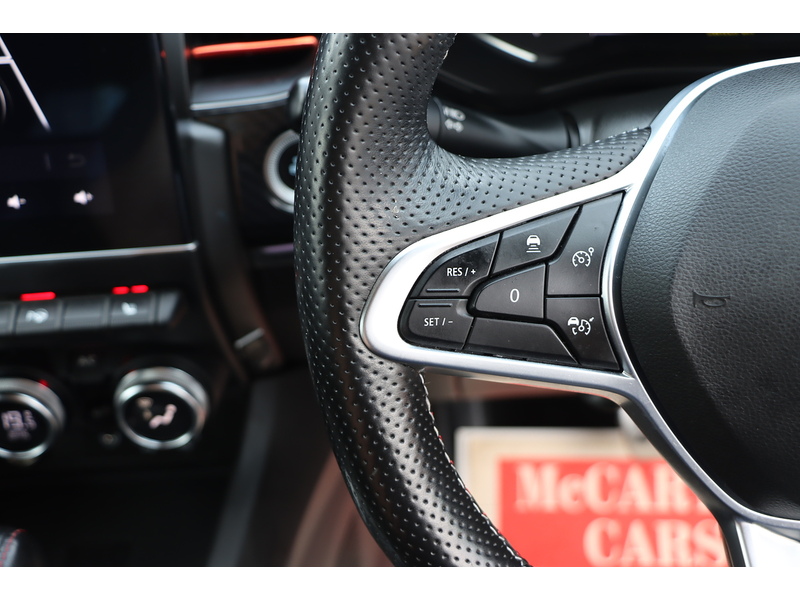 Renault 1.6 E-TECH R.S. LINE SUV 5DR PETROL HYBRID 2WD AUTO HEATED SEATS SAT NAV BLUETOOTH APPLE CARPLAY REAR CAMERA PARKING AIDS JUST 1 OWNER 61000 MILES FSH 72-74 Mitcham Road