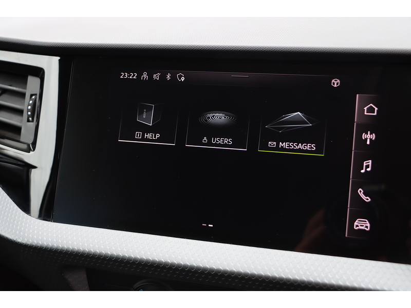 Audi 1.0 TFSI 25 SPORT SPORTBACK 5DR PETROL MANUAL SAT NAV BLUETOOTH DAB STEREO APPLE CARPLAY USB INPUT PARKING AIDS ONLY 9000 MILES SH NO ULEZ CHARGE 72-74 Mitcham Road