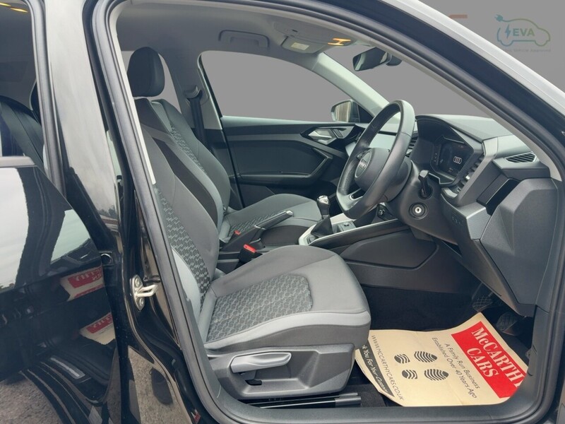 Audi 1.0 TFSI 25 SPORT SPORTBACK 5DR PETROL MANUAL SAT NAV BLUETOOTH DAB STEREO APPLE CARPLAY USB INPUT PARKING AIDS ONLY 9000 MILES SH NO ULEZ CHARGE 72-74 Mitcham Road