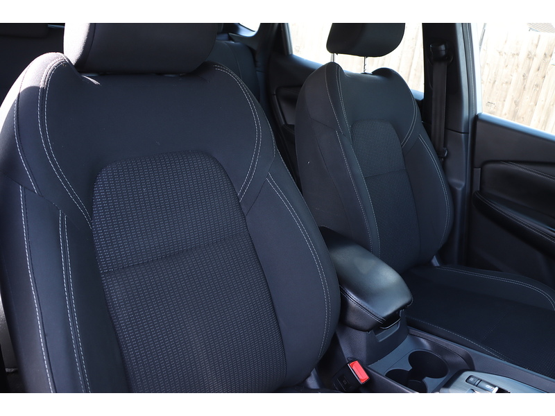 Nissan 1.3 DIG-T MHEV ACENTA PREMIUM SUV 5DR PETROL HYBRID MANUAL SAT NAV BLUETOOTH DAB STEREO APPLE CARPLAY REAR CAMERA PARKING AIDS 1 OWNER 70000 MILES FSH 72-74 Mitcham Road