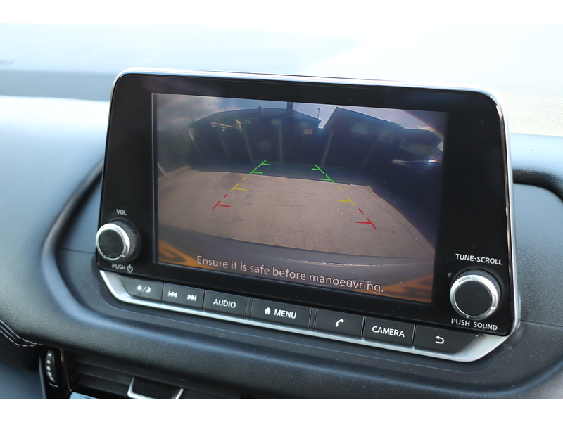 Nissan 1.3 DIG-T MHEV ACENTA PREMIUM SUV 5DR PETROL HYBRID MANUAL SAT NAV BLUETOOTH DAB STEREO APPLE CARPLAY REAR CAMERA PARKING AIDS 1 OWNER 70000 MILES FSH 72-74 Mitcham Road