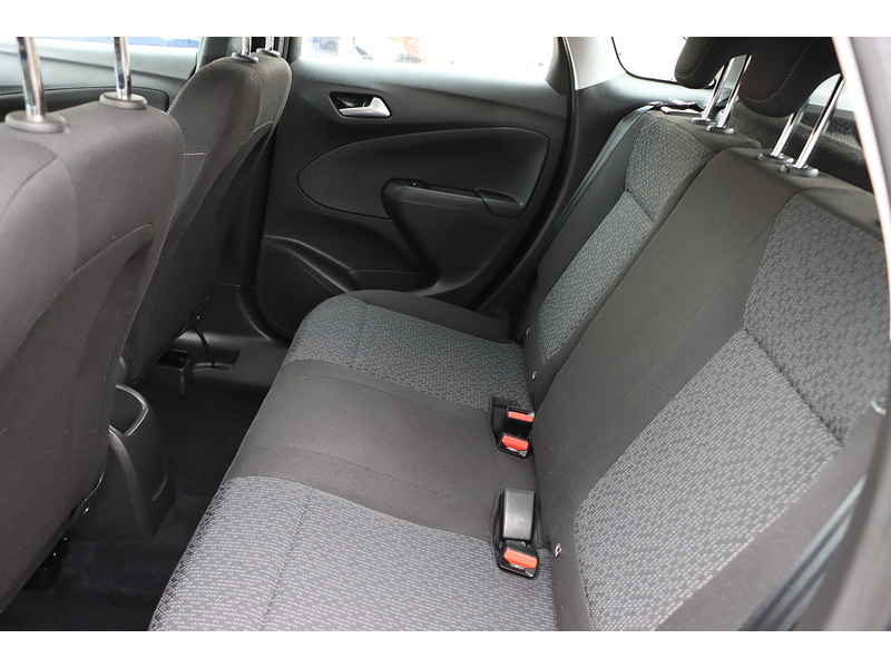 Vauxhall 1.2 TURBO DESIGN SUV 5DR PETROL AUTO SAT NAV BLUETOOTH DAB STEREO APPLE CARPLAY ANDROID AUTO JUST 1 OWNER FROM NEW ONLY 22000 MILES FSH NO ULEZ CHARGE 72-74 Mitcham Road