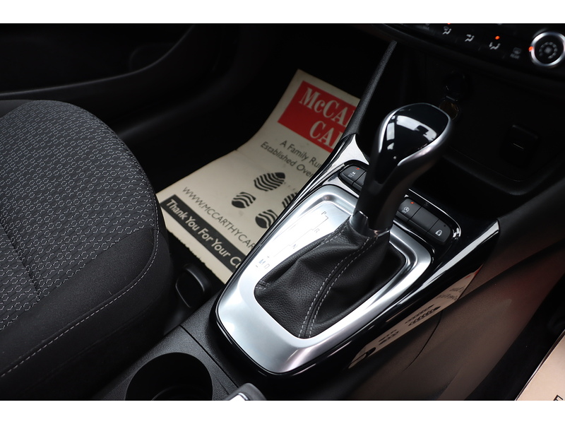 Vauxhall 1.2 TURBO DESIGN SUV 5DR PETROL AUTO SAT NAV BLUETOOTH DAB STEREO APPLE CARPLAY ANDROID AUTO JUST 1 OWNER FROM NEW ONLY 22000 MILES FSH NO ULEZ CHARGE 72-74 Mitcham Road