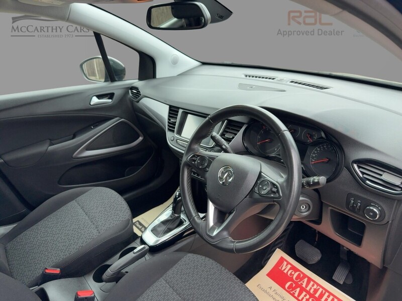 Vauxhall 1.2 TURBO DESIGN SUV 5DR PETROL AUTO SAT NAV BLUETOOTH DAB STEREO APPLE CARPLAY ANDROID AUTO JUST 1 OWNER FROM NEW ONLY 22000 MILES FSH NO ULEZ CHARGE 72-74 Mitcham Road