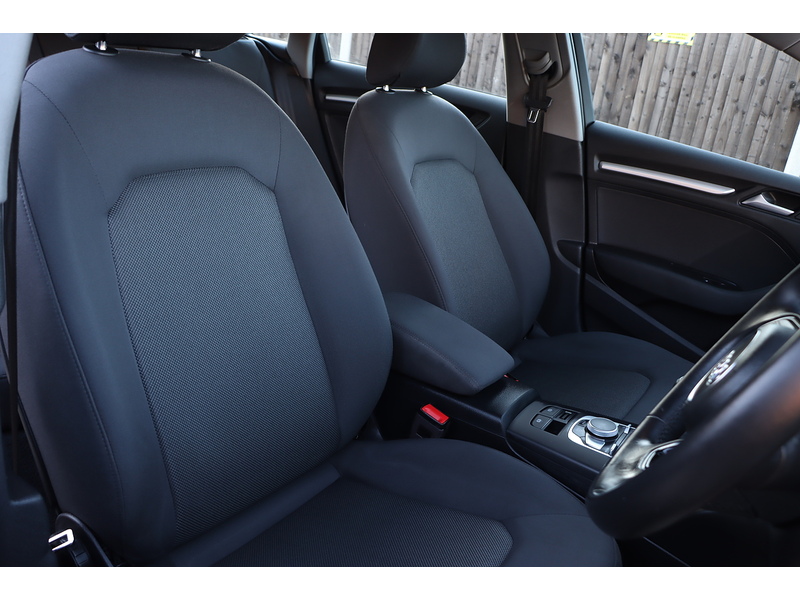 Audi 1.0 TFSI SE TECHNIK SPORTBACK 5DR PETROL MANUAL SATNAV BLUETOOTH DAB STEREO CD PLAYER PARKING AIDS JUST 2 OWNERS SAME OWNER FOR 3 YEARS 55000 MILES SH 72-74 Mitcham Road