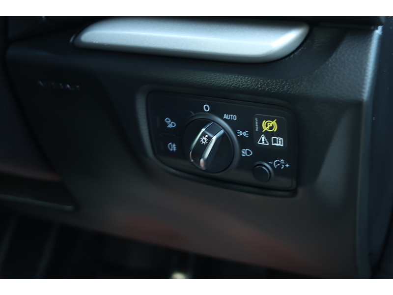 Audi 1.0 TFSI SE TECHNIK SPORTBACK 5DR PETROL MANUAL SATNAV BLUETOOTH DAB STEREO CD PLAYER PARKING AIDS JUST 2 OWNERS SAME OWNER FOR 3 YEARS 55000 MILES SH 72-74 Mitcham Road