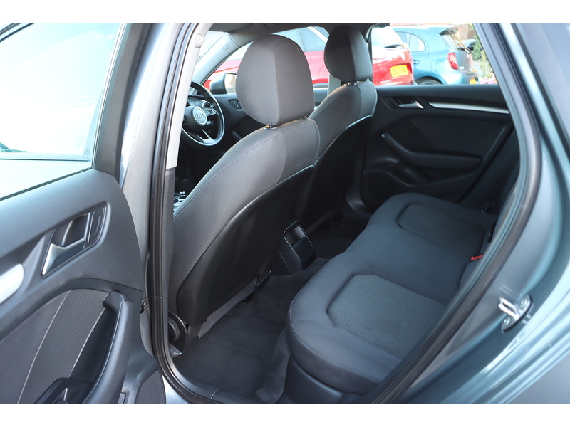 Audi 1.0 TFSI SE TECHNIK SPORTBACK 5DR PETROL MANUAL SATNAV BLUETOOTH DAB STEREO CD PLAYER PARKING AIDS JUST 2 OWNERS SAME OWNER FOR 3 YEARS 55000 MILES SH 72-74 Mitcham Road