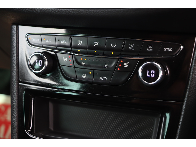 Vauxhall 1.2 TURBO GRIFFIN EDITION HATCHBACK 5DR PETROL MANUAL HEATED SEATS SATNAV BLUETOOTH DAB STEREO APPLE CARPLAY PARKING AIDS JUST 1 OWNER 32000 MILES FSH 72-74 Mitcham Road