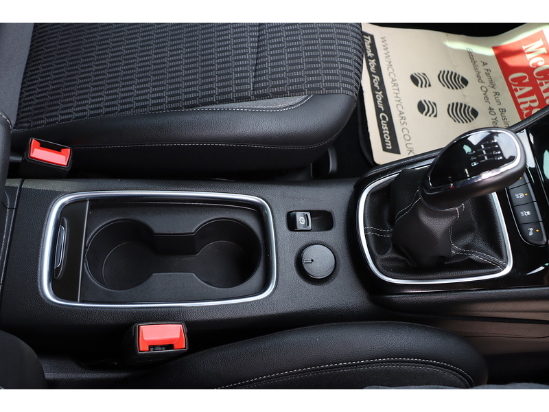 Vauxhall 1.2 TURBO GRIFFIN EDITION HATCHBACK 5DR PETROL MANUAL HEATED SEATS SATNAV BLUETOOTH DAB STEREO APPLE CARPLAY PARKING AIDS JUST 1 OWNER 32000 MILES FSH 72-74 Mitcham Road