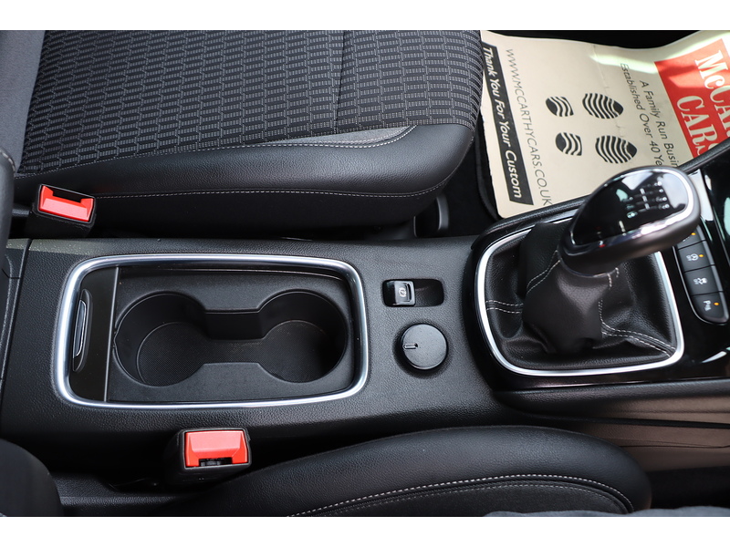 Vauxhall 1.2 TURBO GRIFFIN EDITION HATCHBACK 5DR PETROL MANUAL HEATED SEATS SATNAV BLUETOOTH DAB STEREO APPLE CARPLAY PARKING AIDS JUST 1 OWNER 32000 MILES FSH 72-74 Mitcham Road