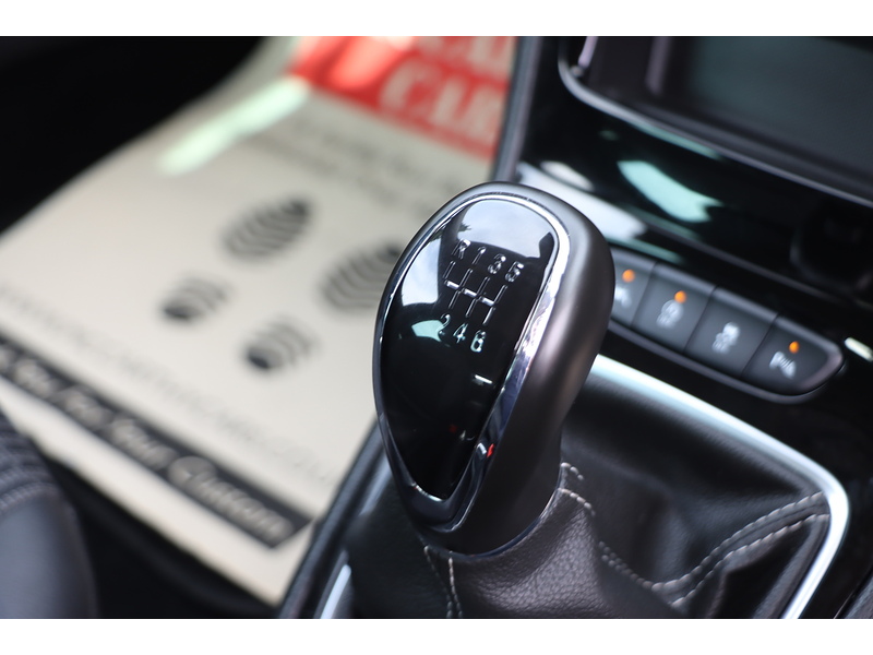 Vauxhall 1.2 TURBO GRIFFIN EDITION HATCHBACK 5DR PETROL MANUAL HEATED SEATS SATNAV BLUETOOTH DAB STEREO APPLE CARPLAY PARKING AIDS JUST 1 OWNER 32000 MILES FSH 72-74 Mitcham Road