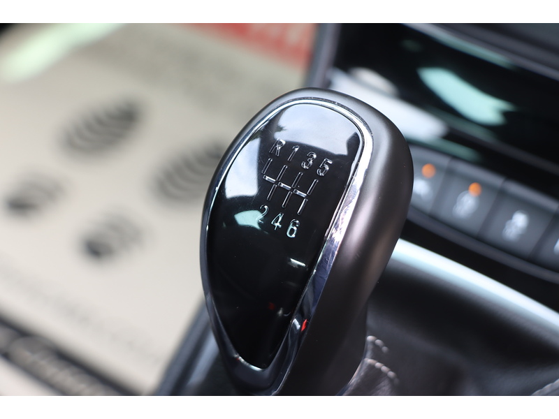 Vauxhall 1.2 TURBO GRIFFIN EDITION HATCHBACK 5DR PETROL MANUAL HEATED SEATS SATNAV BLUETOOTH DAB STEREO APPLE CARPLAY PARKING AIDS JUST 1 OWNER 32000 MILES FSH 72-74 Mitcham Road