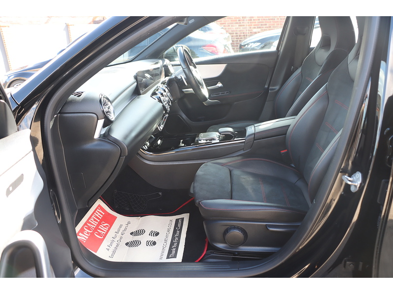 Mercedes-Benz A200 1.3 AMG LINE (PREMIUM) HATCHBACK 5DR PETROL 7G-DCT AUTO HEATED SEATS SATNAV BLUETOOTH DAB RADIO REAR CAMERA WITH PARKING AIDS ONLY 55000 MILES SH 72-74 Mitcham Road