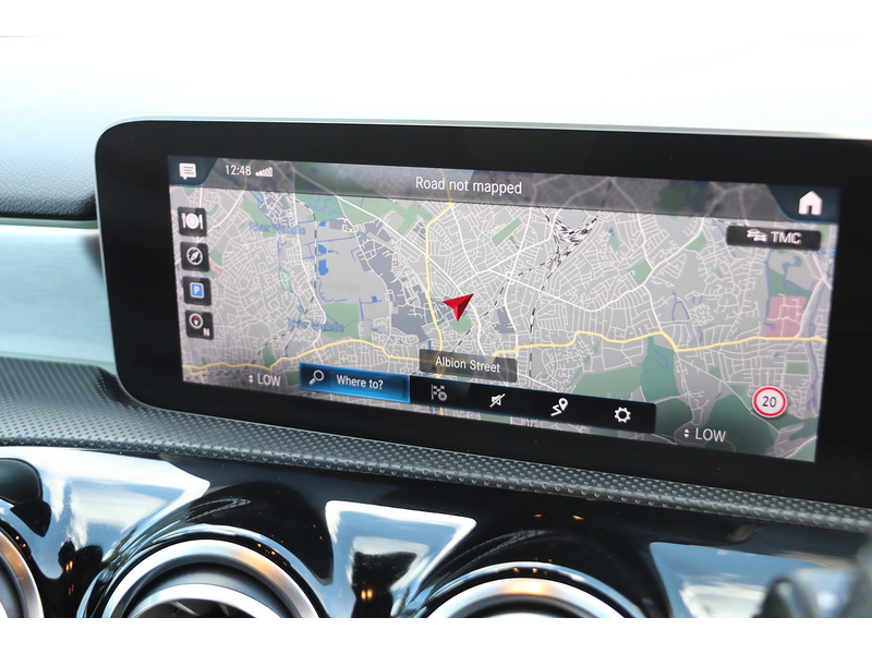 Mercedes-Benz A200 1.3 AMG LINE (PREMIUM) HATCHBACK 5DR PETROL 7G-DCT AUTO HEATED SEATS SATNAV BLUETOOTH DAB RADIO REAR CAMERA WITH PARKING AIDS ONLY 55000 MILES SH 72-74 Mitcham Road