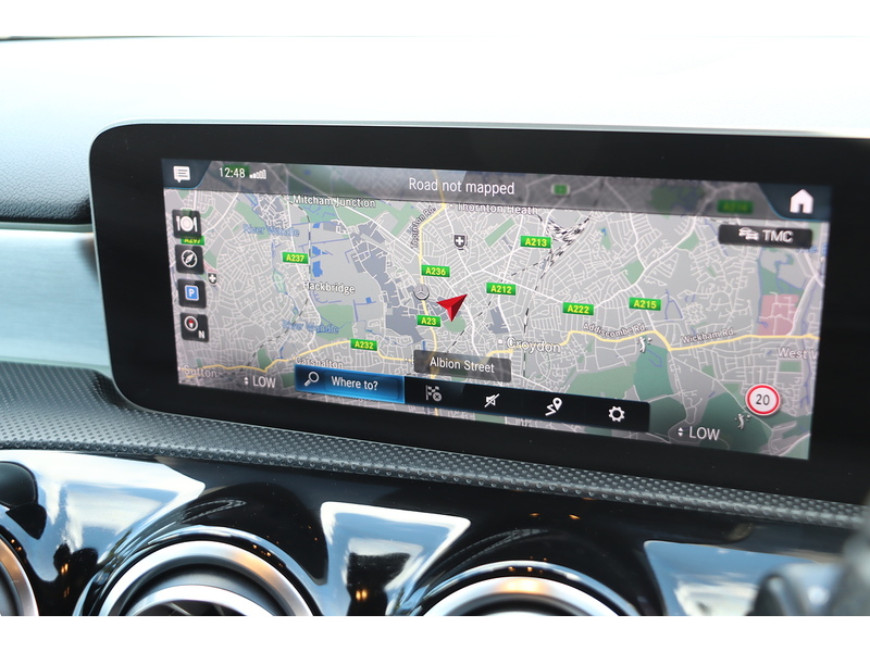 Mercedes-Benz A200 1.3 AMG LINE (PREMIUM) HATCHBACK 5DR PETROL 7G-DCT AUTO HEATED SEATS SATNAV BLUETOOTH DAB RADIO REAR CAMERA WITH PARKING AIDS ONLY 55000 MILES SH 72-74 Mitcham Road