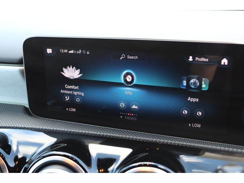 Mercedes-Benz A200 1.3 AMG LINE (PREMIUM) HATCHBACK 5DR PETROL 7G-DCT AUTO HEATED SEATS SATNAV BLUETOOTH DAB RADIO REAR CAMERA WITH PARKING AIDS ONLY 55000 MILES SH 72-74 Mitcham Road