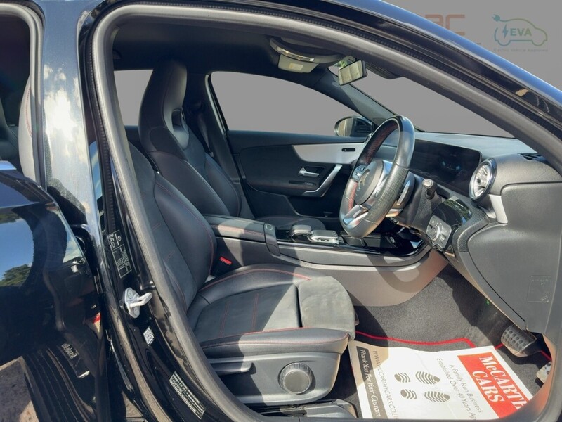 Mercedes-Benz A200 1.3 AMG LINE (PREMIUM) HATCHBACK 5DR PETROL 7G-DCT AUTO HEATED SEATS SATNAV BLUETOOTH DAB RADIO REAR CAMERA WITH PARKING AIDS ONLY 55000 MILES SH 72-74 Mitcham Road