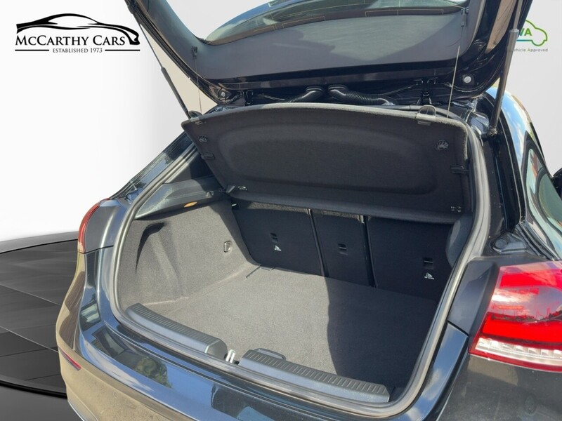 Mercedes-Benz A200 1.3 AMG LINE (PREMIUM) HATCHBACK 5DR PETROL 7G-DCT AUTO HEATED SEATS SATNAV BLUETOOTH DAB RADIO REAR CAMERA WITH PARKING AIDS ONLY 55000 MILES SH 72-74 Mitcham Road