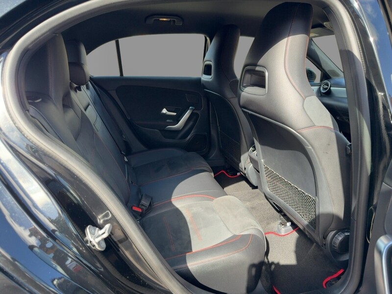 Mercedes-Benz A200 1.3 AMG LINE (PREMIUM) HATCHBACK 5DR PETROL 7G-DCT AUTO HEATED SEATS SATNAV BLUETOOTH DAB RADIO REAR CAMERA WITH PARKING AIDS ONLY 55000 MILES SH 72-74 Mitcham Road