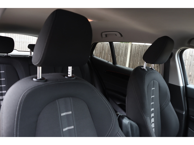 BMW 2.0 20I SPORT SUV 5DR PETROL XDRIVE AUTO SAT NAV BLUETOOTH DAB STEREO APPLE CARPLAY PARKING AIDS JUST 1 OWNER FROM NEW ONLY 39000 MILES FSH 4 SERVICES 72-74 Mitcham Road