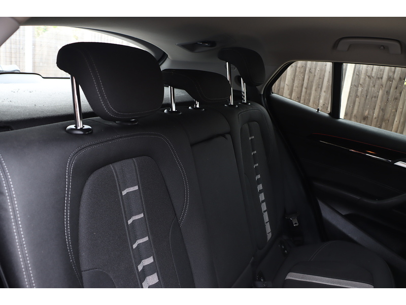 BMW 2.0 20I SPORT SUV 5DR PETROL XDRIVE AUTO SAT NAV BLUETOOTH DAB STEREO APPLE CARPLAY PARKING AIDS JUST 1 OWNER FROM NEW ONLY 39000 MILES FSH 4 SERVICES 72-74 Mitcham Road