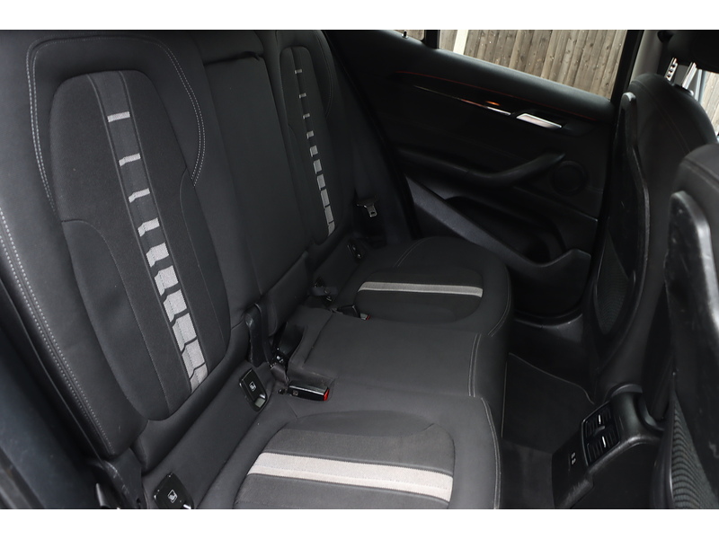 BMW 2.0 20I SPORT SUV 5DR PETROL XDRIVE AUTO SAT NAV BLUETOOTH DAB STEREO APPLE CARPLAY PARKING AIDS JUST 1 OWNER FROM NEW ONLY 39000 MILES FSH 4 SERVICES 72-74 Mitcham Road