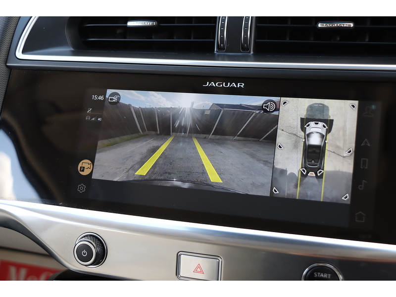 Jaguar 400 90KWH HSE SUV 5DR ELECTRIC 4WD AUTO HEATED SEATS SAT NAV BLUETOOTH DAB STEREO APPLE CARPLAY REAR CAMERA PARKING AIDS JUST 2 OWNERS 41000 MILES FSH 72-74 Mitcham Road