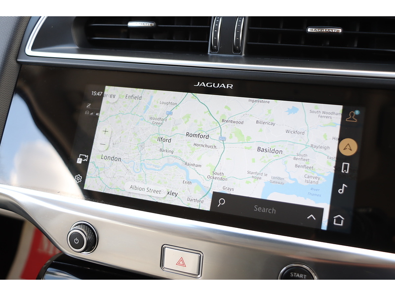 Jaguar 400 90KWH HSE SUV 5DR ELECTRIC 4WD AUTO HEATED SEATS SAT NAV BLUETOOTH DAB STEREO APPLE CARPLAY REAR CAMERA PARKING AIDS JUST 2 OWNERS 41000 MILES FSH 72-74 Mitcham Road