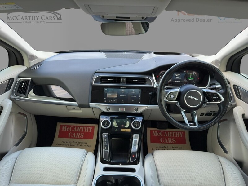 Jaguar 400 90KWH HSE SUV 5DR ELECTRIC 4WD AUTO HEATED SEATS SAT NAV BLUETOOTH DAB STEREO APPLE CARPLAY REAR CAMERA PARKING AIDS JUST 2 OWNERS 41000 MILES FSH 72-74 Mitcham Road