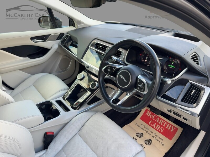 Jaguar 400 90KWH HSE SUV 5DR ELECTRIC 4WD AUTO HEATED SEATS SAT NAV BLUETOOTH DAB STEREO APPLE CARPLAY REAR CAMERA PARKING AIDS JUST 2 OWNERS 41000 MILES FSH 72-74 Mitcham Road