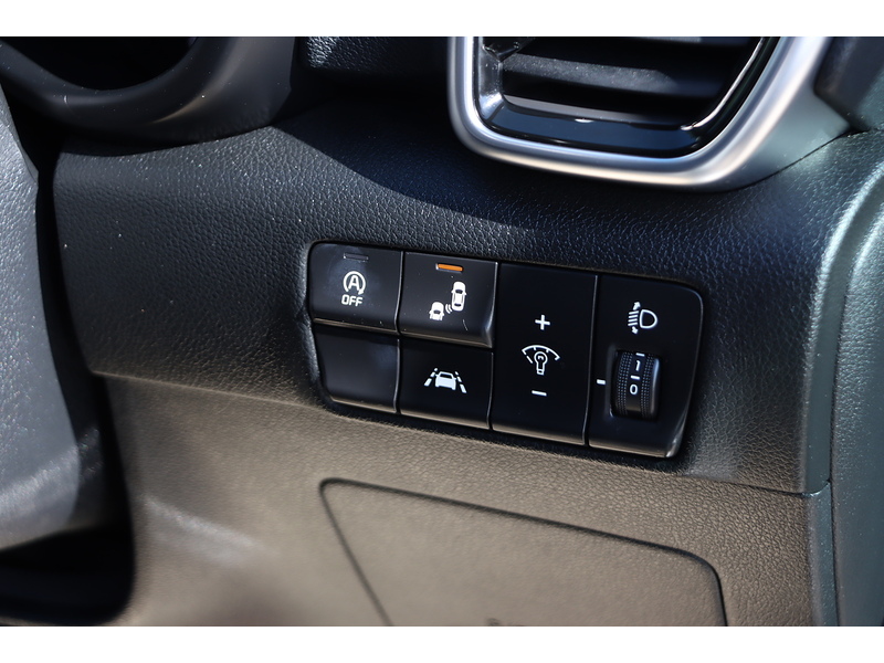 Kia 1.6 T-GDI 4 SUV 5DR PETROL DCT AWD AUTO SUNROOF HEATED SEATS SAT NAV BLUETOOTH APPLE CARPLAY REAR & 360 CAMERA PARKING AIDS 75000 MILES FSH 6 SERVICES 72-74 Mitcham Road