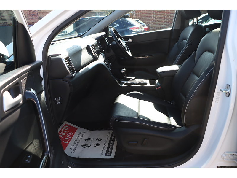 Kia 1.6 T-GDI 4 SUV 5DR PETROL DCT AWD AUTO SUNROOF HEATED SEATS SAT NAV BLUETOOTH APPLE CARPLAY REAR & 360 CAMERA PARKING AIDS 75000 MILES FSH 6 SERVICES 72-74 Mitcham Road